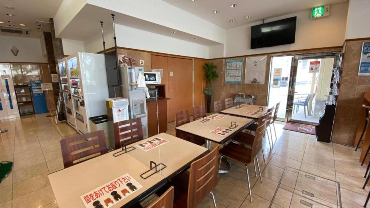 Toyoko Inn Okinawa Naha Kokusai-Dori Miebashi-Eki Екстер'єр фото
