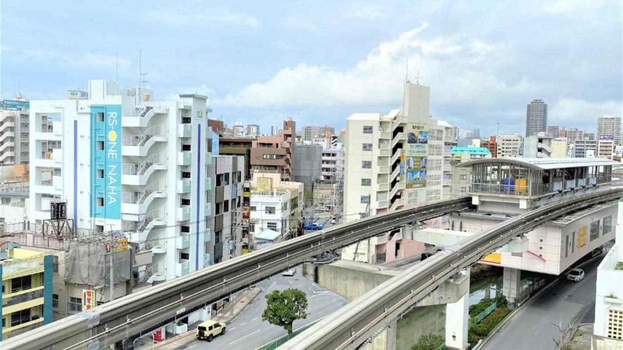 Toyoko Inn Okinawa Naha Kokusai-Dori Miebashi-Eki Екстер'єр фото
