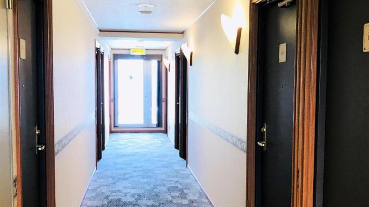 Toyoko Inn Okinawa Naha Kokusai-Dori Miebashi-Eki Екстер'єр фото
