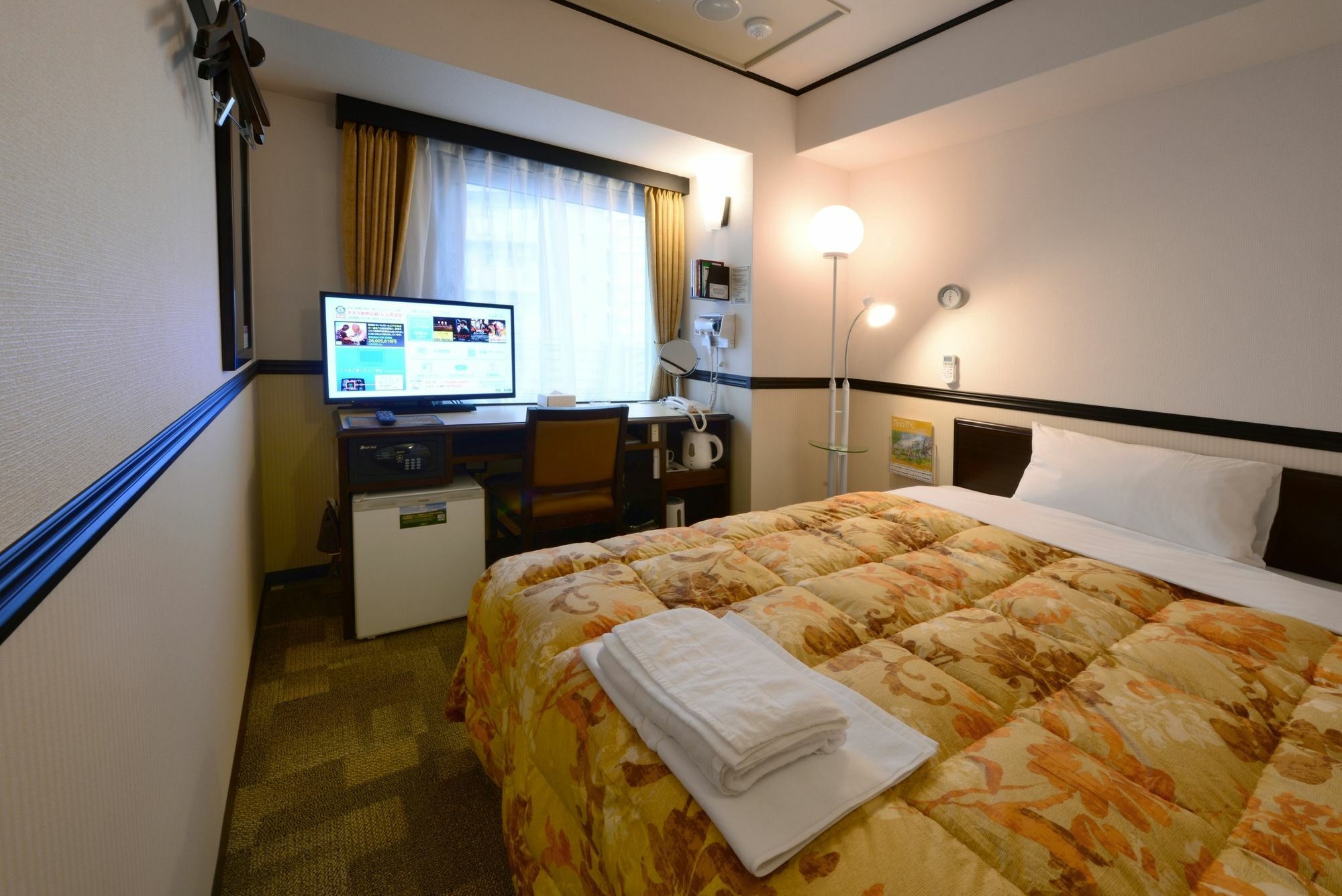 Toyoko Inn Okinawa Naha Kokusai-Dori Miebashi-Eki Екстер'єр фото
